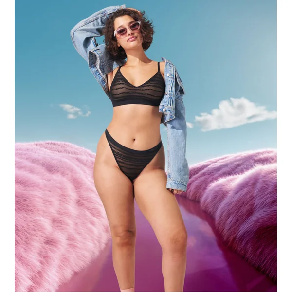 String en dentelle noir Sloggi Free Evolve