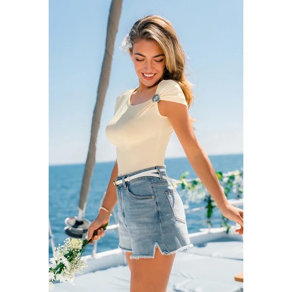 Top beige asymétrique