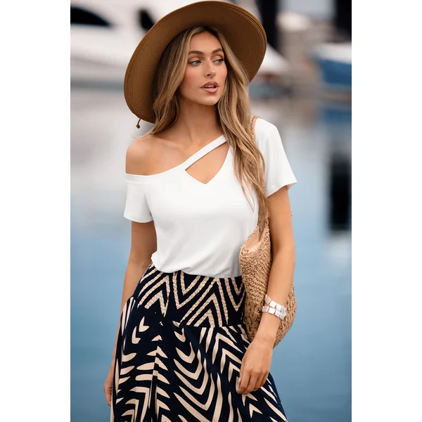 Top blanc col asymétrique à découpe
