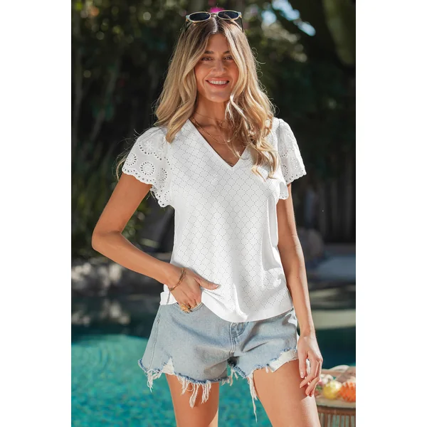 Top blanc col V manches flottantes