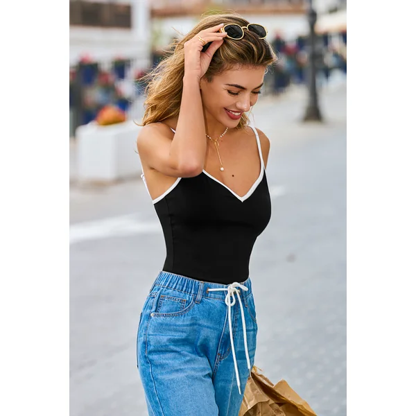 Top noir col cœur sans manches