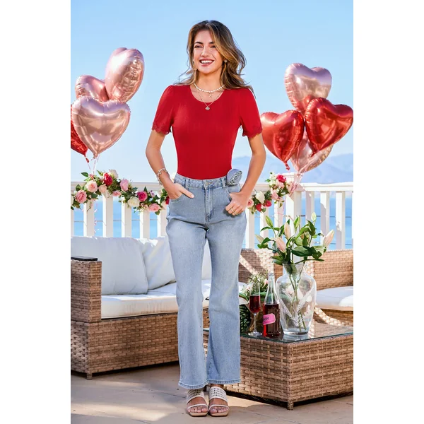 Top rouge col rond manches courtes