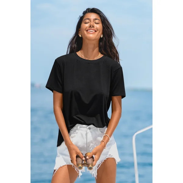 T-shirt noir col rond détails nœud papillon
