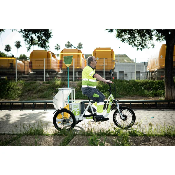 Vélo cargo Bkl - Triporteur Cube blanc